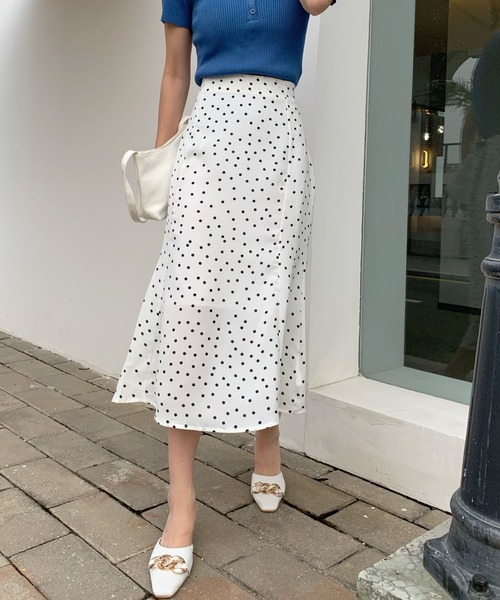 ABITOKYO（アビトーキョー）の「ドット柄＆無地　フレアロングスカート（スカート・レディース・ホワイト/ブラック/ブルー/ベージュ/ブラック系その他・M/L/S）」の16枚目の写真