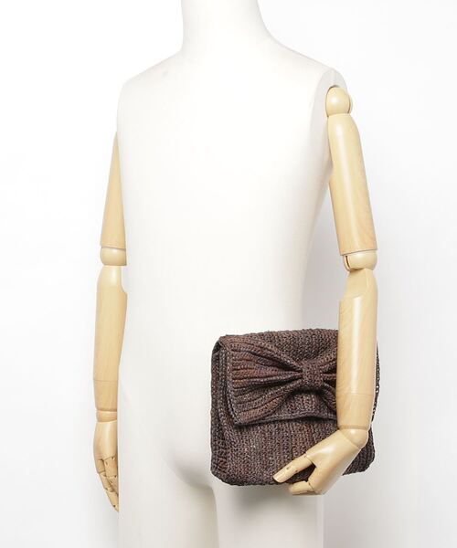 Le Voyage en Panier(ルヴォヤージュアンパニエ)の「『Le Voyage Panier』リボンストロークラッチバッグ(クラッチバッグ・レディース・ブラウン・FREE)」の5枚目の写真