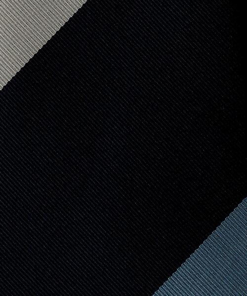 WORK TRIP OUTFITS GREEN LABEL RELAXING（ワークトリップアウトフィッツグリーンレーベル リラクシング）の「＜ 機能 / 洗濯機洗い可 ＞ WTO PE ウォッシャブル② ストライプ2 ネクタイ（ネクタイ・メンズ・ダークブラウン/ネイビー・FREE）」の3枚目の写真