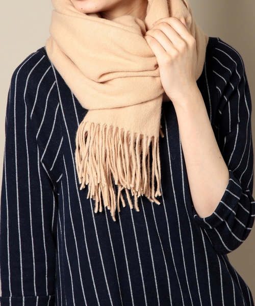 BEAUTY&YOUTH UNITED ARROWS(ビューティーアンドユースユナイテッドアローズ)の「BYBC ソリッドカラーストール 70x180 ◆(ストール/ショール・レディース・ブラック/ライトグレー/ダークグレー/ベージュ/ワインレッド・フリー)」の10枚目の写真