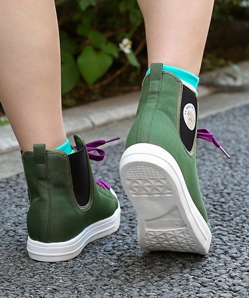 チチカカ（チチカカ）の「サイドゴア撥水スニーカー（スニーカー・レディース・ブラック/レッド/カーキ・MEDIUM/LARGE）」の10枚目の写真