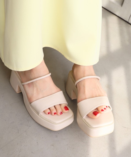 moment+(モーメントプラス)の「コードストラップバルキーヒールサンダル(サンダル・レディース・オレンジ/オフホワイト/ブラック/イエロー/ベージュ/アイボリー/グリーン・L/M/S/XS/LL)」の15枚目の写真