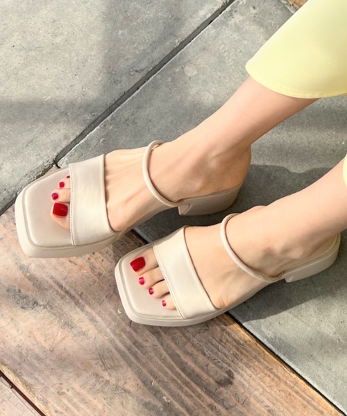 moment+(モーメントプラス)の「コードストラップバルキーヒールサンダル(サンダル・レディース・オレンジ/オフホワイト/ブラック/イエロー/ベージュ/アイボリー/グリーン・L/M/S/XS/LL)」の18枚目の写真