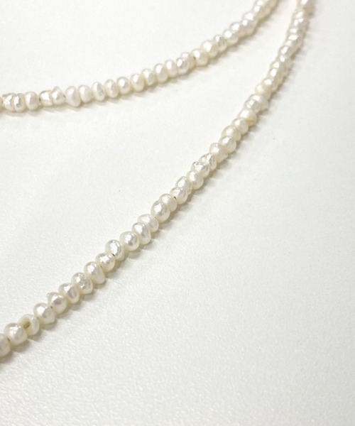 SHENERY（シーナリー）の「【WEB限定】ベビー淡水パールネックレス（ネックレス・レディース・ゴールド・FREE）」の4枚目の写真