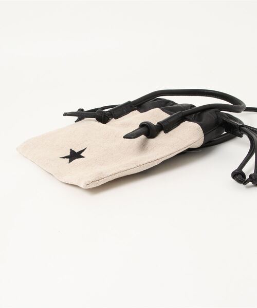 atneK（アトネック）の「【atneK by Scrap Book】星刺繍巾着ショルダー（ショルダーバッグ・レディース・ベージュ系その他・FREE）」の4枚目の写真