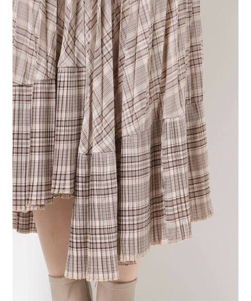 dazzlin（ダズリン）の「チェックダブルプリーツスカート（スカート・レディース・ベージュ/ブラウン/グリーン・FREE）」の14枚目の写真