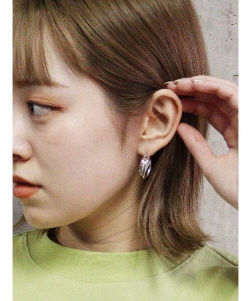 MURUA(ムルーア)の「ランダムリングピアス(ピアス(両耳用)・レディース・シルバー/ゴールド・FREE)」の3枚目の写真