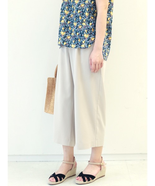 Te chichi（テチチ）の「クロップドワイドストレートパンツ（その他パンツ・レディース・ネイビー/ベージュ/グリーン・MEDIUM/SMALL）」の2枚目の写真