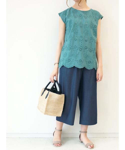 Te chichi（テチチ）の「クロップドワイドストレートパンツ（その他パンツ・レディース・ネイビー/ベージュ/グリーン・MEDIUM/SMALL）」の7枚目の写真