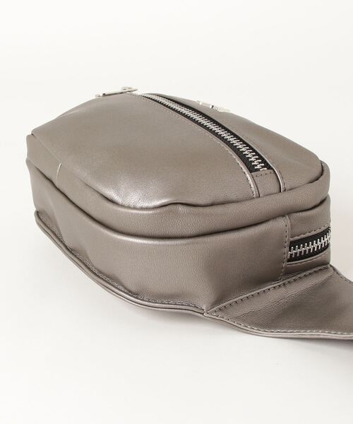 X-girl(エックスガール)の「FAUX LEATHER WAIST BAG(ボディバッグ/ウエストポーチ・レディース・ブラック/ベージュ/パープル・ONE SIZE)」の16枚目の写真