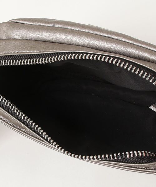 X-girl(エックスガール)の「FAUX LEATHER WAIST BAG(ボディバッグ/ウエストポーチ・レディース・ブラック/ベージュ/パープル・ONE SIZE)」の10枚目の写真