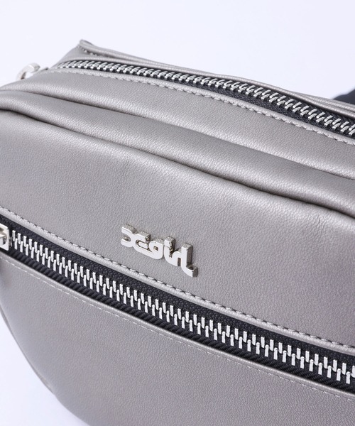 X-girl(エックスガール)の「FAUX LEATHER WAIST BAG(ボディバッグ/ウエストポーチ・レディース・ブラック/ベージュ/パープル・ONE SIZE)」の15枚目の写真