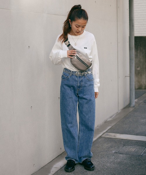 X-girl(エックスガール)の「FAUX LEATHER WAIST BAG(ボディバッグ/ウエストポーチ・レディース・ブラック/ベージュ/パープル・ONE SIZE)」の11枚目の写真