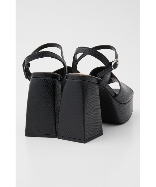 SLY（スライ）の「COVERD PYTHON CHANKSOLE SANDAL チャンキーソール サンダル（サンダル・レディース・ブラック/ブラウン・LARGE/SMALL/MEDIUM）」の7枚目の写真