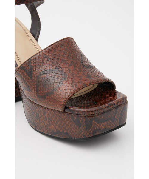SLY（スライ）の「COVERD PYTHON CHANKSOLE SANDAL チャンキーソール サンダル（サンダル・レディース・ブラック/ブラウン・LARGE/SMALL/MEDIUM）」の8枚目の写真