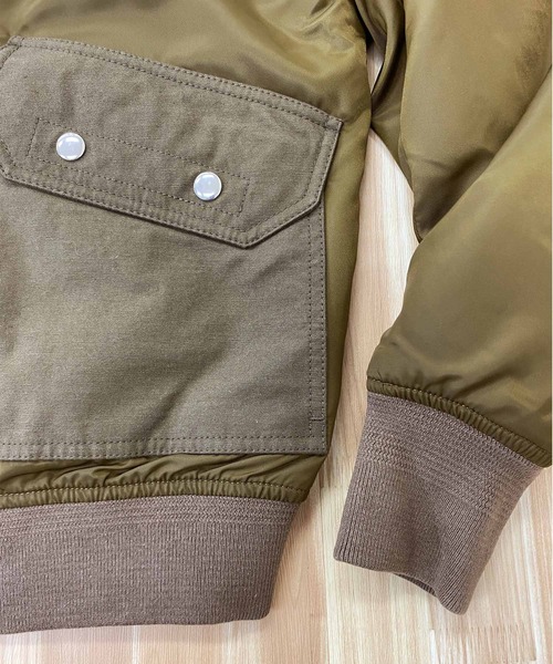 DIESEL（ディーゼル）の「裏フェイクムートン ミリタリー MA-1 ジャケット「J-SOULY-TYE」（MA-1・メンズ・カーキ・S）」の6枚目の写真