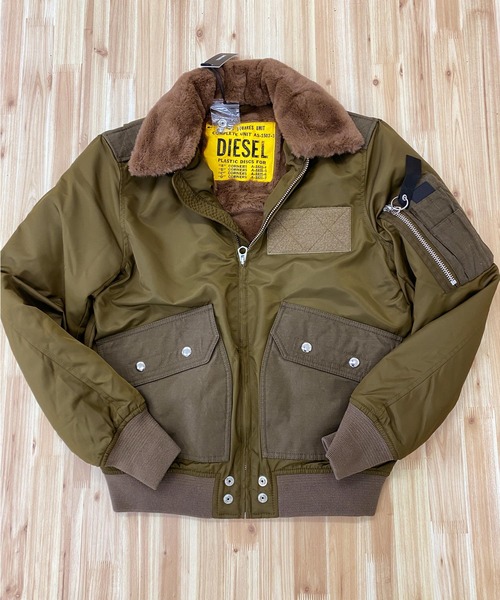 DIESEL（ディーゼル）の「裏フェイクムートン ミリタリー MA-1 ジャケット「J-SOULY-TYE」（MA-1・メンズ・カーキ・S）」の13枚目の写真