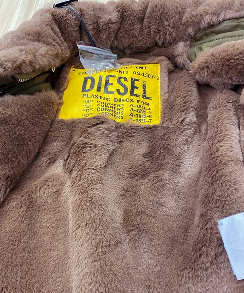 DIESEL（ディーゼル）の「裏フェイクムートン ミリタリー MA-1 ジャケット「J-SOULY-TYE」（MA-1・メンズ・カーキ・S）」の16枚目の写真