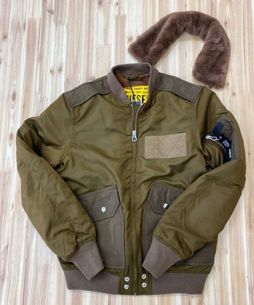 DIESEL（ディーゼル）の「裏フェイクムートン ミリタリー MA-1 ジャケット「J-SOULY-TYE」（MA-1・メンズ・カーキ・S）」の18枚目の写真