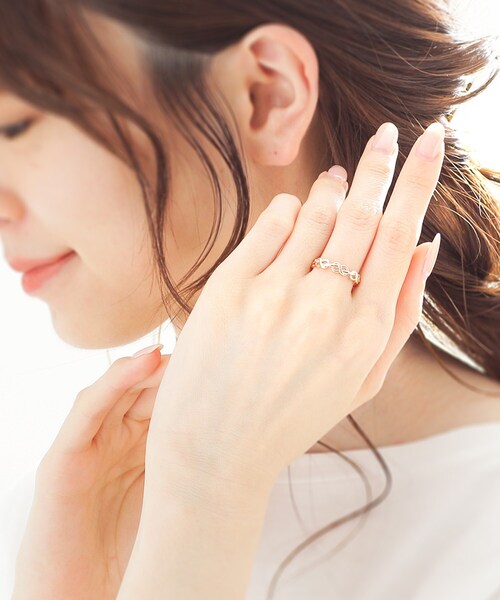 COCOSHNIK(ココシュニック)の「K10エイトノット連続 リング(リング・レディース・ホワイト系その他7・10号/12号/14号)」の11枚目の写真