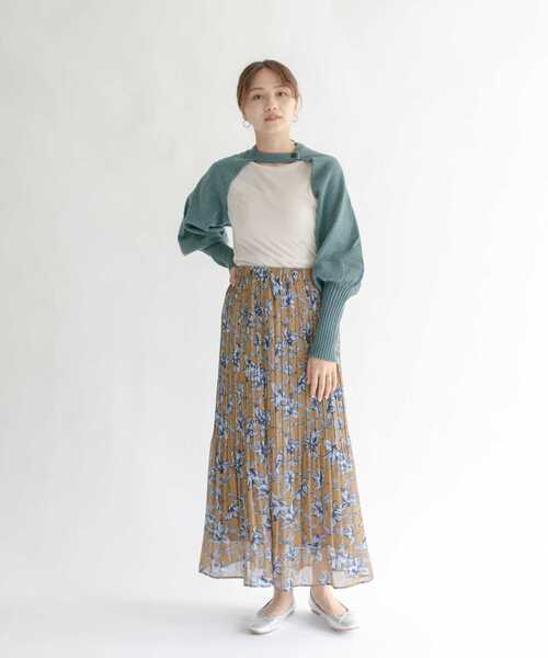 KBF（ケイビーエフ）の「ボリュームスリーブショートカーディガン（カーディガン/ボレロ・レディース・ピンク/グリーン/ブラウン・ONE）」の4枚目の写真