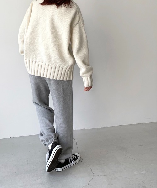 CANAL JEAN(キャナルジーン)の「RCW BLUE LABEL(ブルーレーベル) 裏毛刺繍パンツ(スウェットパンツ・レディース・ネイビー/グリーン/ヘザーグレー・38/36)」の4枚目の写真