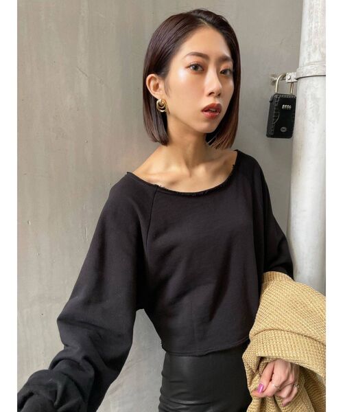 EMODA(エモダ)の「ウエストマークショートトップ(Tシャツ/カットソー・レディース・ブラック/ベージュ/レッド/カーキ・FREE)」の20枚目の写真