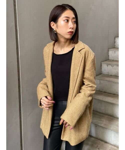 EMODA(エモダ)の「ウエストマークショートトップ(Tシャツ/カットソー・レディース・ブラック/ベージュ/レッド/カーキ・FREE)」の18枚目の写真