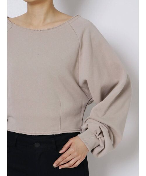 EMODA(エモダ)の「ウエストマークショートトップ(Tシャツ/カットソー・レディース・ブラック/ベージュ/レッド/カーキ・FREE)」の11枚目の写真