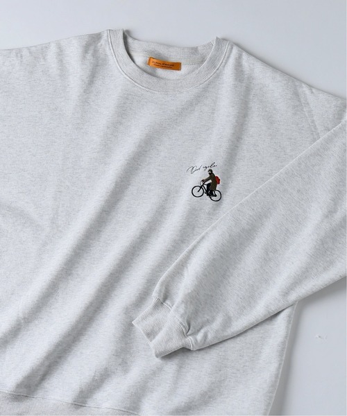 JOURNAL STANDARD（ジャーナルスタンダード）の「【WEB限定】HOLIDAY EMB ビッグシルエット スウェット [ユニセックス対応]（スウェット・メンズ・アイボリー/ブラック系その他/グレー系その他/コバルトブルー・MEDIUM/LARGE/X-LARGE）」の21枚目の写真