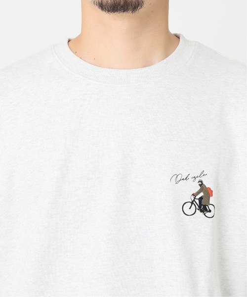 JOURNAL STANDARD（ジャーナルスタンダード）の「【WEB限定】HOLIDAY EMB ビッグシルエット スウェット [ユニセックス対応]（スウェット・メンズ・アイボリー/ブラック系その他/グレー系その他/コバルトブルー・MEDIUM/LARGE/X-LARGE）」の19枚目の写真