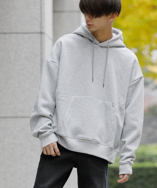 Beno（ビーノ）の「ソフトボリューム裏起毛 ワイドシルエット プルオーバーフーディー / パーカー（パーカー・メンズ・ブラック/ダークグリーン/ダークブラウン/ネイビー/オフホワイト/オリーブ/インディゴブルー/ダークグレー/サンドベージュ/オートミール/杢グレー/グレイッシュベージュ・M/L/XL/XXL/S）」の6枚目の写真