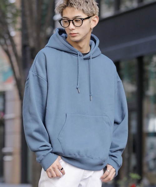 Beno（ビーノ）の「ソフトボリューム裏起毛 ワイドシルエット プルオーバーフーディー / パーカー（パーカー・メンズ・ブラック/ダークグリーン/ダークブラウン/ネイビー/オフホワイト/オリーブ/インディゴブルー/ダークグレー/サンドベージュ/オートミール/杢グレー/グレイッシュベージュ・M/L/XL/XXL/S）」の12枚目の写真