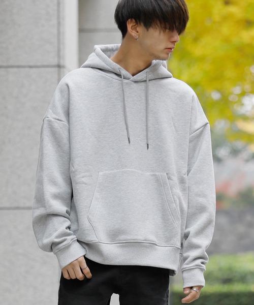 Beno（ビーノ）の「ソフトボリューム裏起毛 ワイドシルエット プルオーバーフーディー / パーカー（パーカー・メンズ・ブラック/ダークグリーン/ダークブラウン/ネイビー/オフホワイト/オリーブ/インディゴブルー/ダークグレー/サンドベージュ/オートミール/杢グレー/グレイッシュベージュ・M/L/XL/XXL/S）」の17枚目の写真