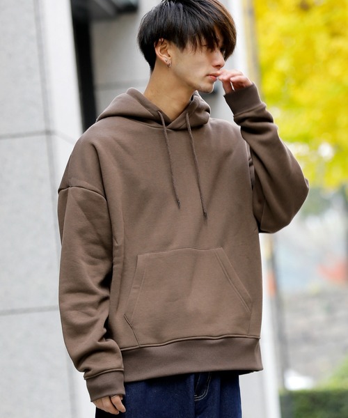 Beno（ビーノ）の「ソフトボリューム裏起毛 ワイドシルエット プルオーバーフーディー / パーカー（パーカー・メンズ・ブラック/ダークグリーン/ダークブラウン/ネイビー/オフホワイト/オリーブ/インディゴブルー/ダークグレー/サンドベージュ/オートミール/杢グレー/グレイッシュベージュ・M/L/XL/XXL/S）」の19枚目の写真