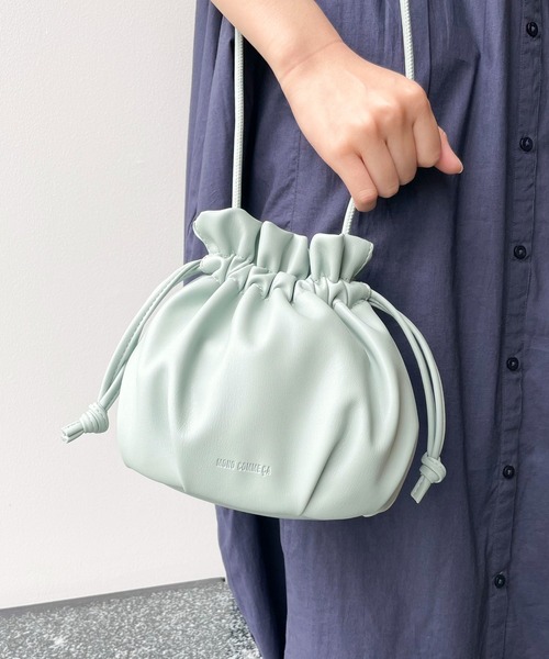 MONO COMME CA(モノコムサ)の「2WAY 巾着ポシェット(ショルダーバッグ・レディース・ブラック/ベージュ/シルバー/ミント・FREE)」の1枚目の写真