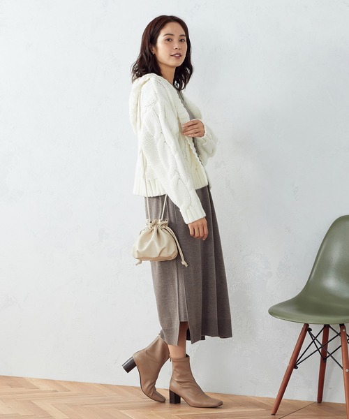 MONO COMME CA(モノコムサ)の「2WAY 巾着ポシェット(ショルダーバッグ・レディース・ブラック/ベージュ/シルバー/ミント・FREE)」の6枚目の写真