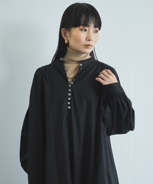 audrey and john wad(オードリーアンドジョンワッド)の「エクストラファインウールタートルネックニットプルオーバー(ニット/セーター・レディース・ベージュ/ブラック・マルチサイズ)」の16枚目の写真