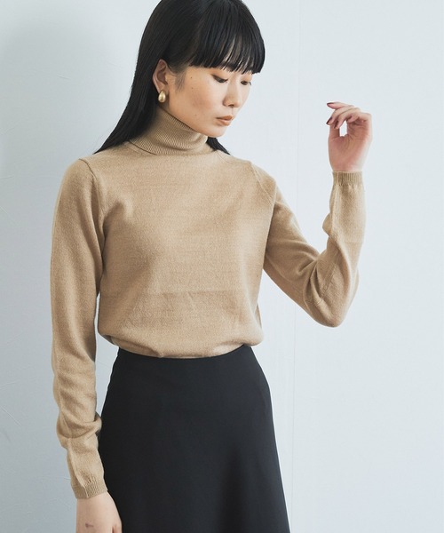 audrey and john wad(オードリーアンドジョンワッド)の「エクストラファインウールタートルネックニットプルオーバー(ニット/セーター・レディース・ベージュ/ブラック・マルチサイズ)」の5枚目の写真