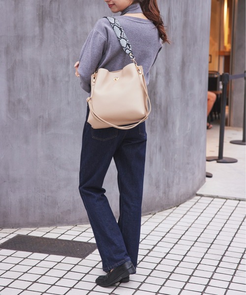 SETUP7（セットアップセブン）の「【SETUP7】メゾンスイッチフラップショルダーバッグ パイソン柄ショルダー LT ※（ショルダーバッグ・レディース・ブラック/ベージュ/ブラウン/ダークブラウン/アイボリー/グレイッシュベージュ/ブラウン系その他2・FREE）」の22枚目の写真