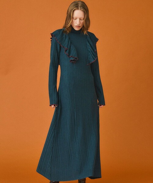 INella（イネラ）の「【INella(イネラ)】ラッフルメローニットワンピース（ワンピース・レディース・ブラック/ベージュ/インディゴブルー・FREE）」の3枚目の写真