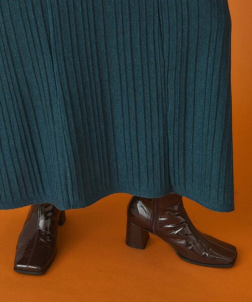 INella（イネラ）の「【INella(イネラ)】ラッフルメローニットワンピース（ワンピース・レディース・ブラック/ベージュ/インディゴブルー・FREE）」の16枚目の写真