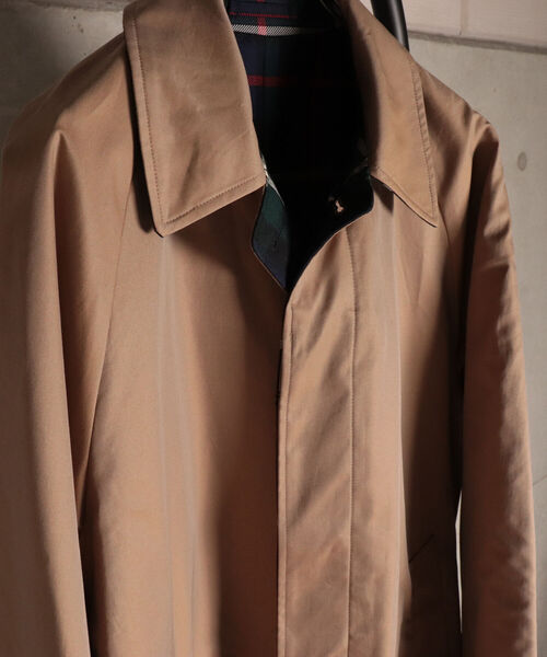 GLOSTER（グロスター）の「【Kinloch Anderson/キンロック・アンダーソン】Single sleeve REVERSIBLE COAT リバーシブル ステンカラーコート（ステンカラーコート・メンズ・ベージュ/ブラック・40/38）」の2枚目の写真
