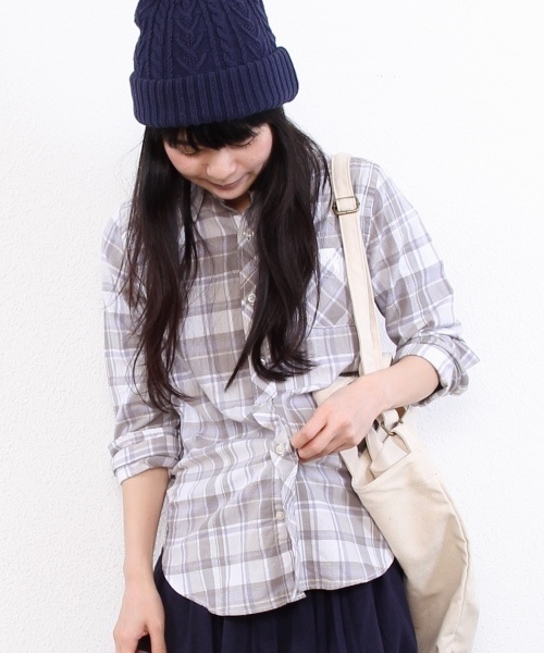 coen（コーエン）の「ライトヘリンボーンチェック柄シャツ（シャツ/ブラウス・レディース・ライトグレー/ライトブルー/イエロー/ライトピンク・MEDIUM/LARGE）」の2枚目の写真