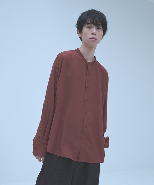 neez.（ニーズ）の「ドレープバンドカラーシャツ（シャツ/ブラウス・メンズ・ブラック/ベージュ/グリーン/テラコッタ・SMALL/MEDIUM/LARGE）」の3枚目の写真