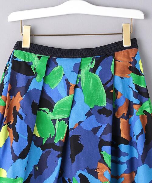 MUVEIL（ミュベール）の「＜MUVEIL（ミュベール）＞フラワープリント スカート ■■■（スカート・レディース・レッド/ネイビー・36/38）」の4枚目の写真