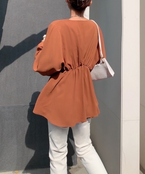 Diosfront（ディオスフロント）の「ドロップスリーブVネックフレアブラウス（シャツ/ブラウス・レディース・ホワイト/ブラック/グレー/ネイビー/ブラウン・FREE）」の6枚目の写真