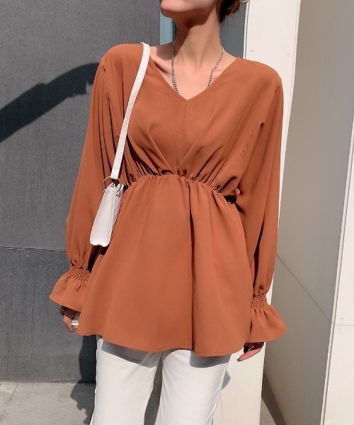 Diosfront（ディオスフロント）の「ドロップスリーブVネックフレアブラウス（シャツ/ブラウス・レディース・ホワイト/ブラック/グレー/ネイビー/ブラウン・FREE）」の11枚目の写真