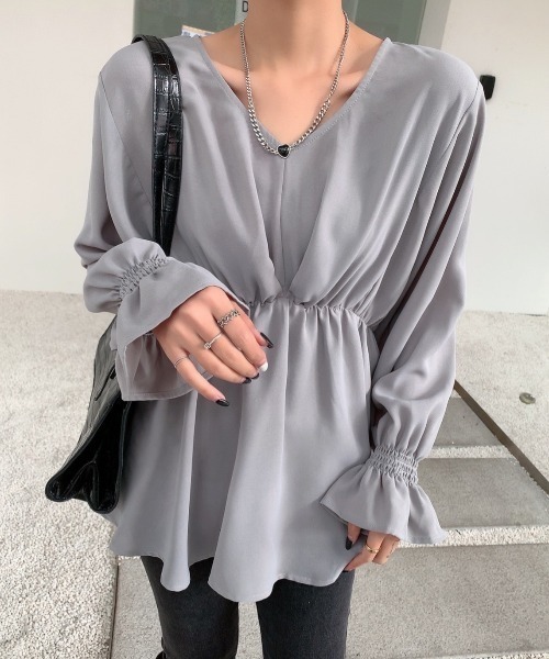 Diosfront（ディオスフロント）の「ドロップスリーブVネックフレアブラウス（シャツ/ブラウス・レディース・ホワイト/ブラック/グレー/ネイビー/ブラウン・FREE）」の14枚目の写真