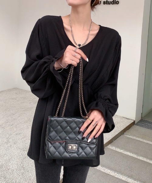 Diosfront（ディオスフロント）の「ドロップスリーブVネックフレアブラウス（シャツ/ブラウス・レディース・ホワイト/ブラック/グレー/ネイビー/ブラウン・FREE）」の15枚目の写真